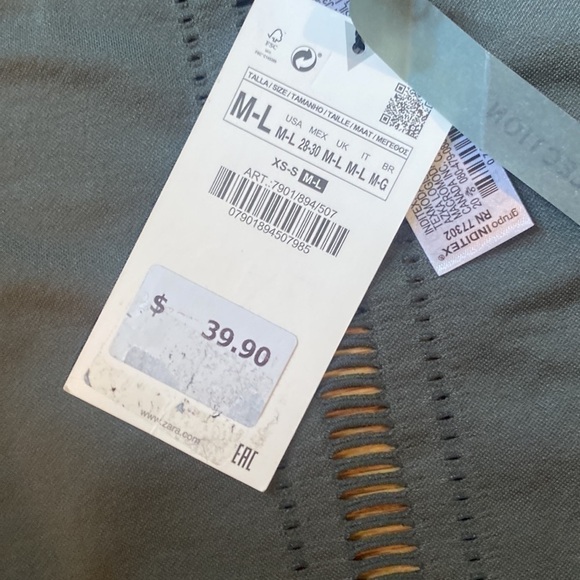 Zara woman off the shoulder bodysuit cut out, detail on front and sleeve .M/L - Picture 6 of 8